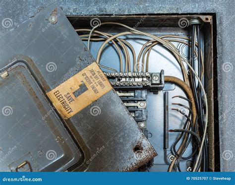 dead end electrical box|abandoned electrical wire.